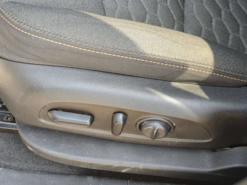 Thumbnail: 2019 Chevrolet Equinox - 25