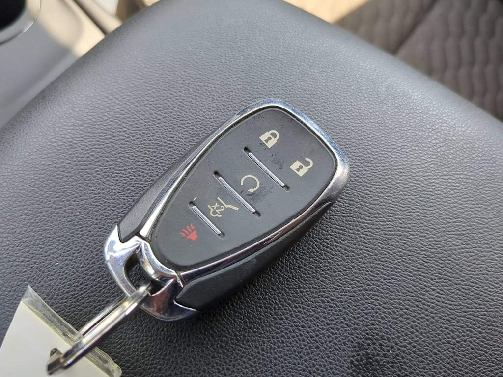 Thumbnail: 2019 Chevrolet Equinox - 32