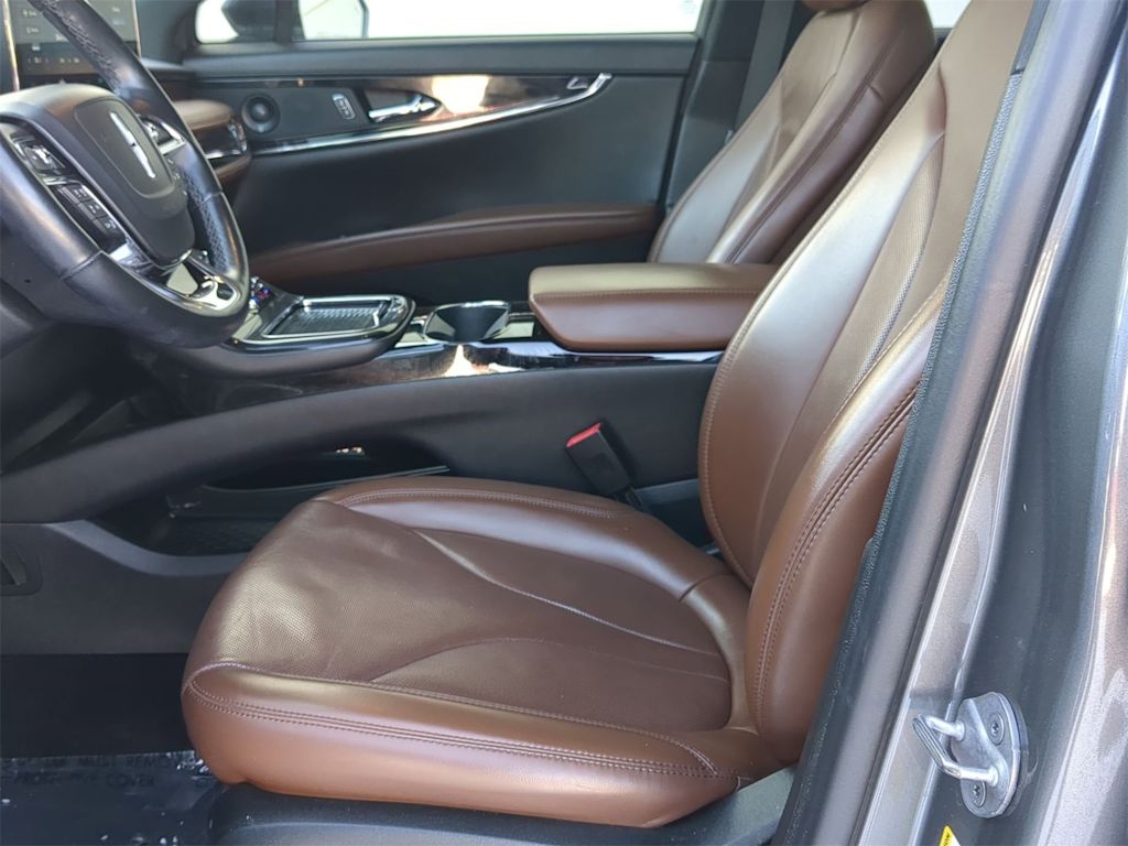 Thumbnail: 2022 Lincoln Nautilus - 10