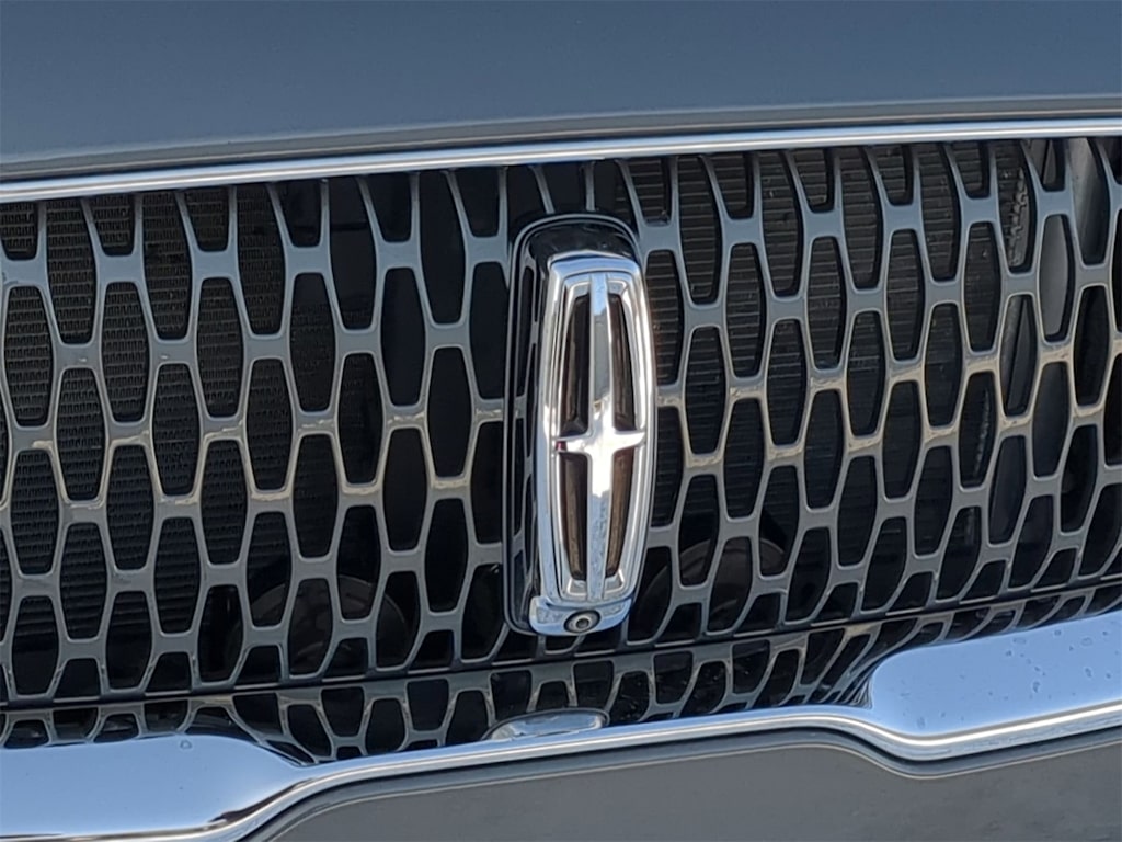 Thumbnail: 2022 Lincoln Nautilus - 7