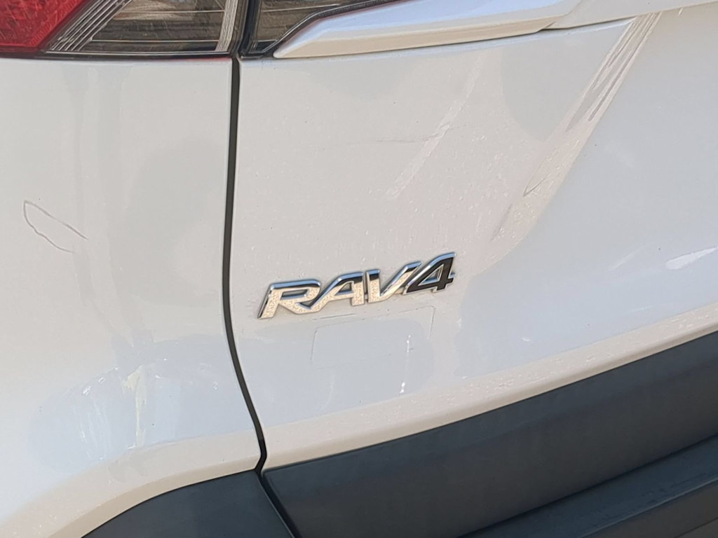 Thumbnail: 2019 Toyota RAV4 - 24