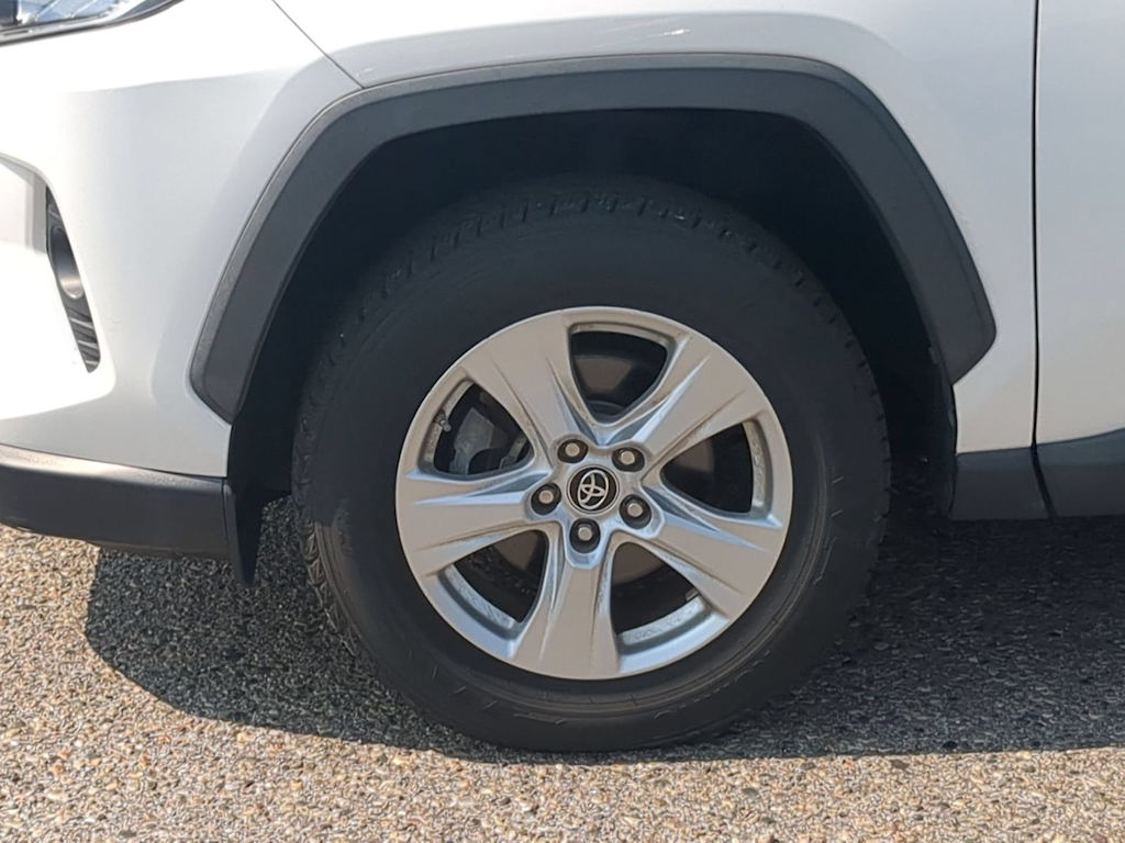 Thumbnail: 2019 Toyota RAV4 - 8