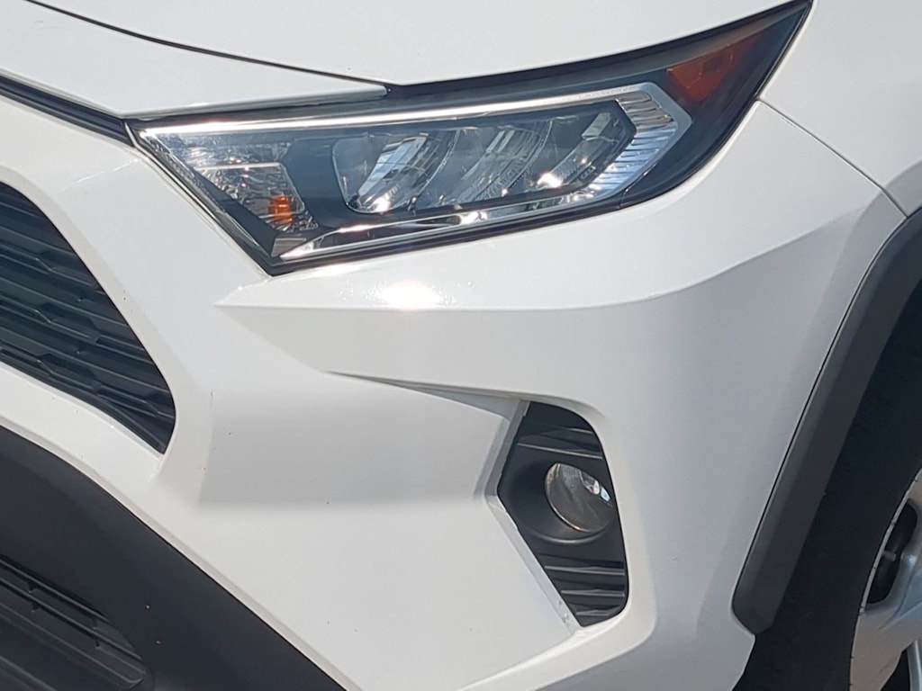 Thumbnail: 2019 Toyota RAV4 - 23
