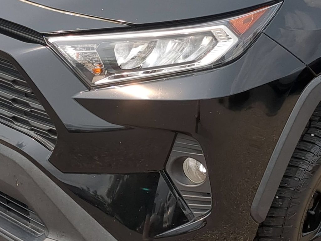 Thumbnail: 2021 Toyota RAV4 - 23