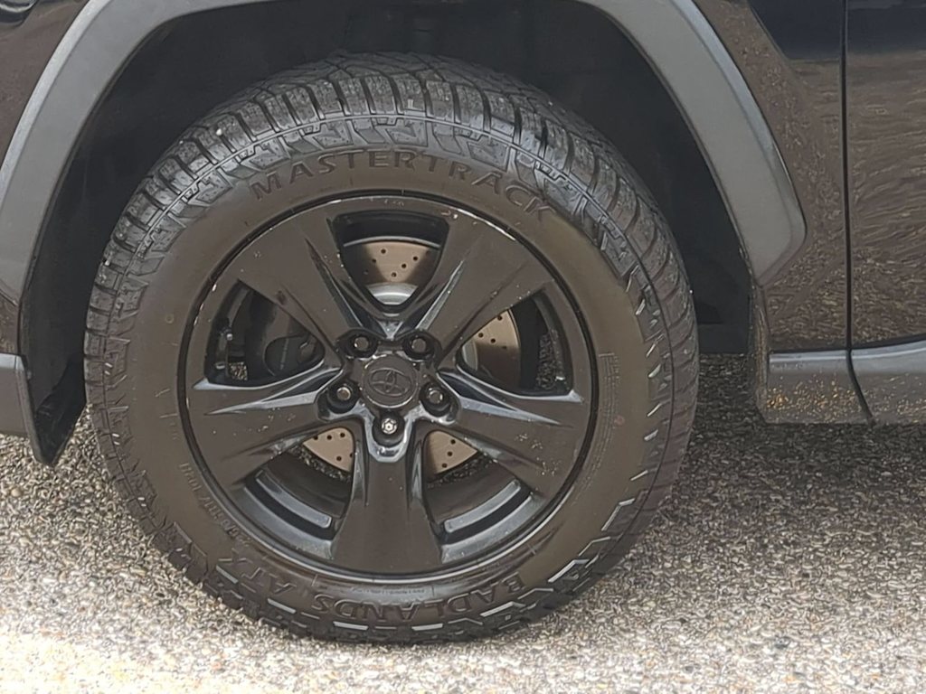 Thumbnail: 2021 Toyota RAV4 - 8