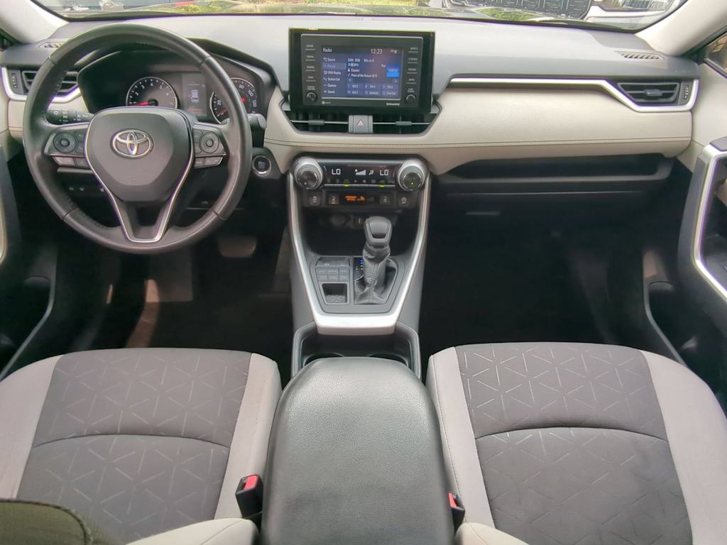 Thumbnail: 2021 Toyota RAV4 - 9