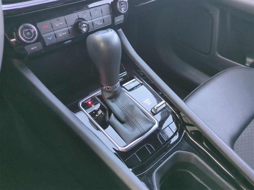 Thumbnail: 2022 Jeep Compass - 15