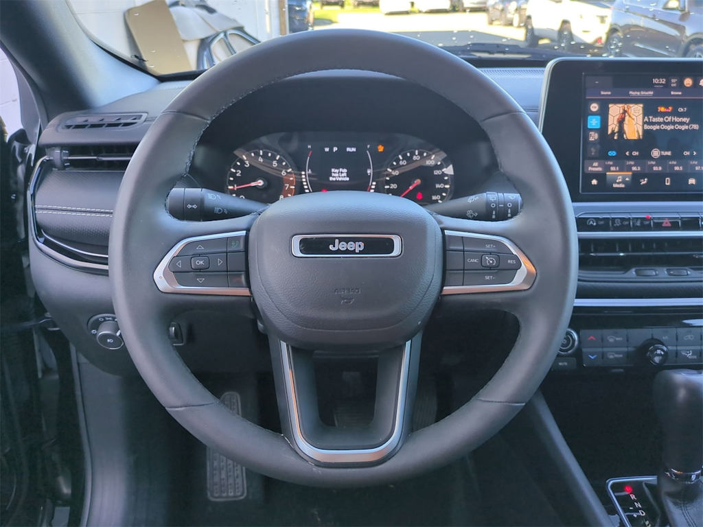 Thumbnail: 2022 Jeep Compass - 13