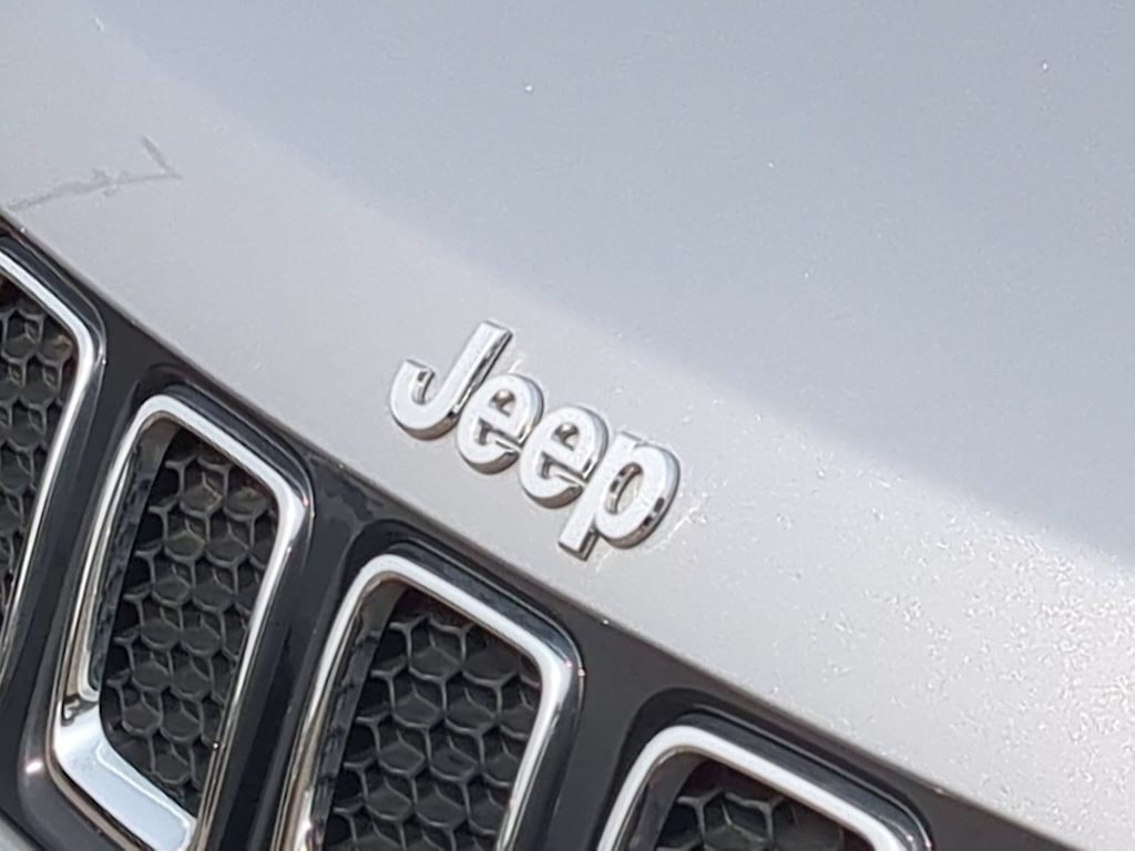 Thumbnail: 2019 Jeep Compass - 7