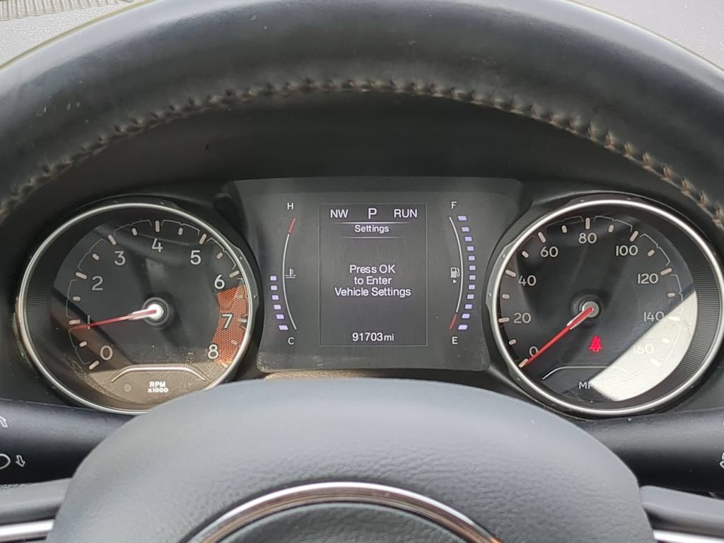 Thumbnail: 2019 Jeep Compass - 16
