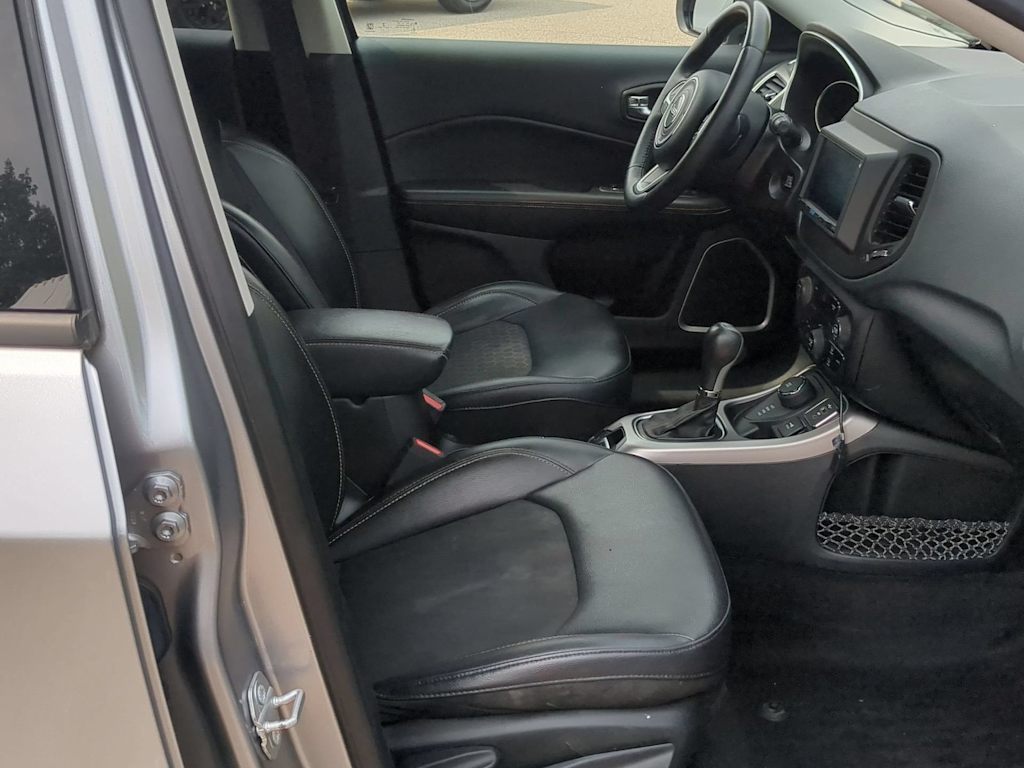 Thumbnail: 2019 Jeep Compass - 11
