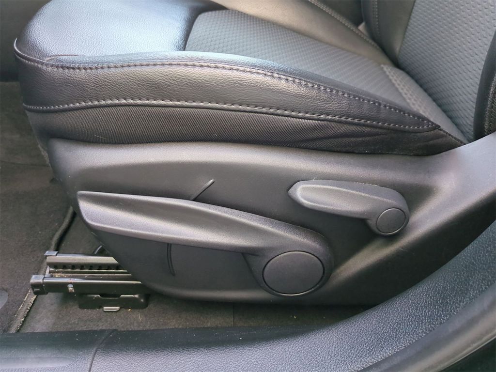 Thumbnail: 2022 Jeep Compass - 26