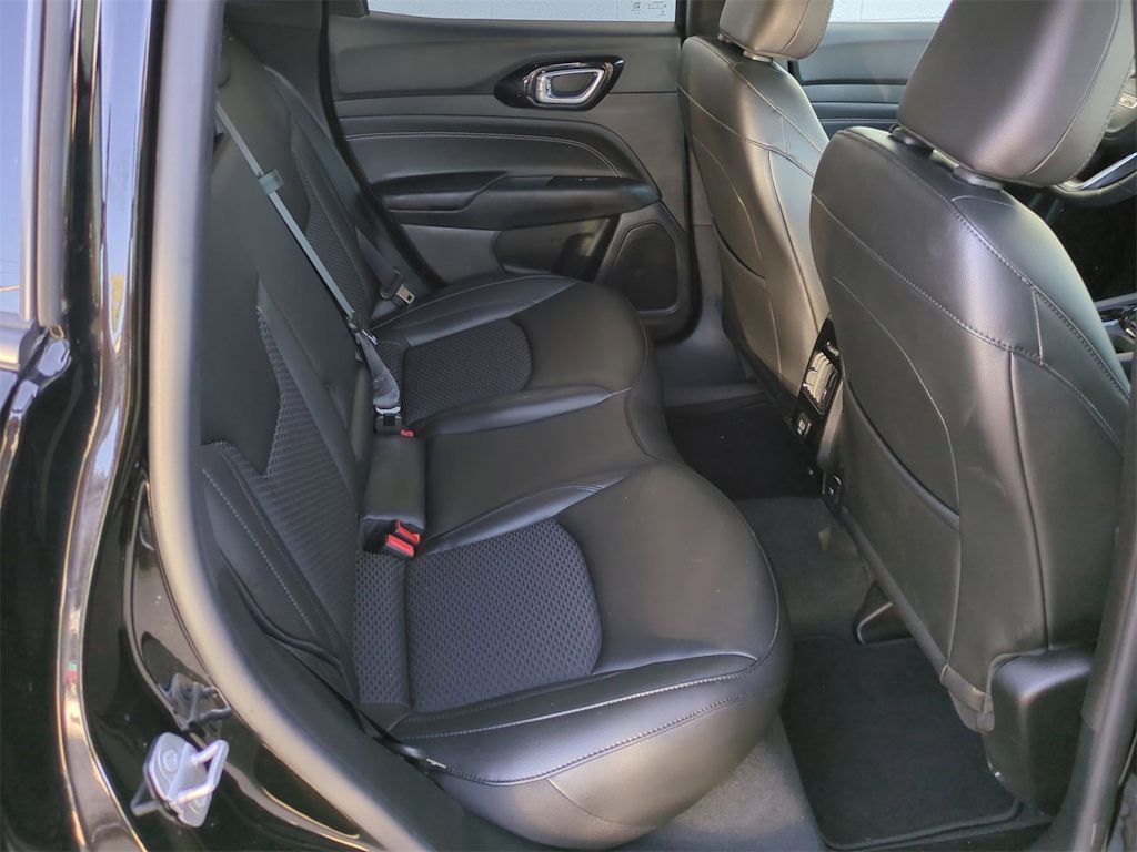 Thumbnail: 2022 Jeep Compass - 27