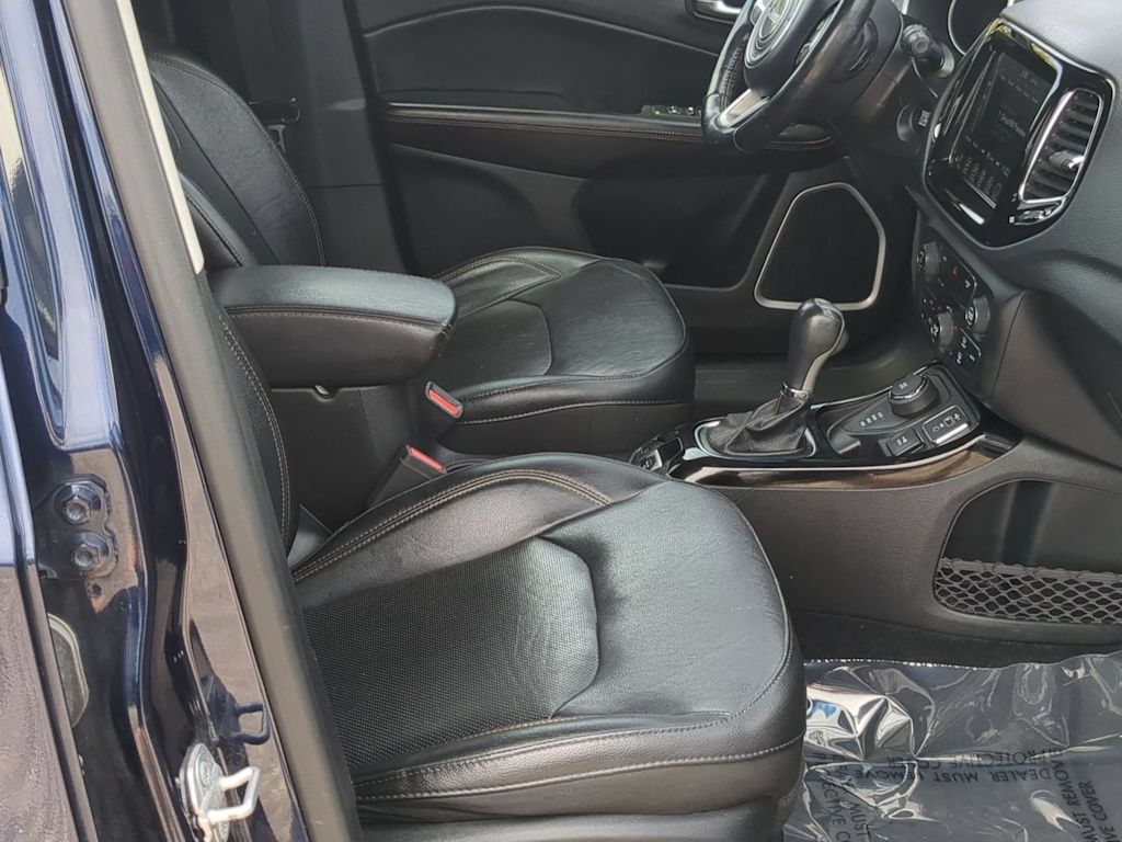 Thumbnail: 2019 Jeep Compass - 10
