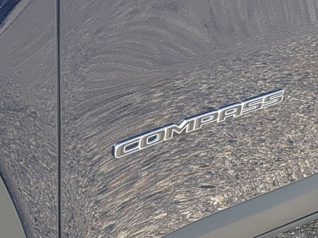 Thumbnail: 2019 Jeep Compass - 24