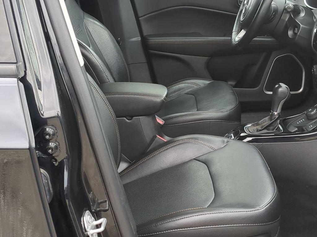 Thumbnail: 2018 Jeep Compass - 28
