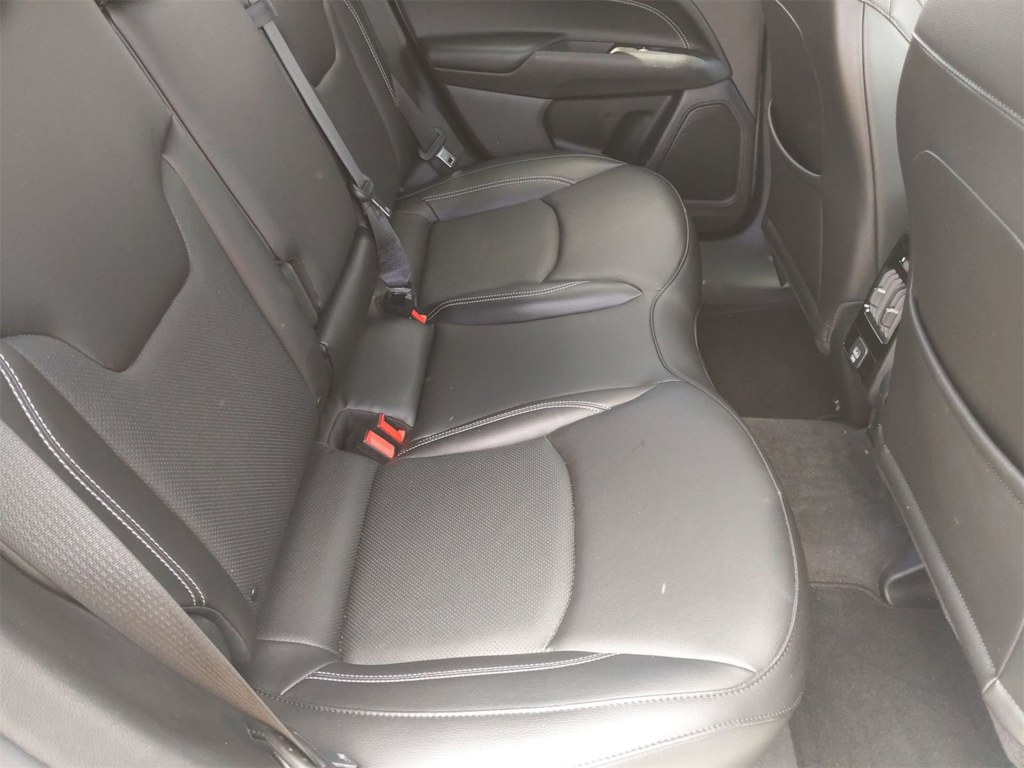 2022 Jeep Compass Limited 27
