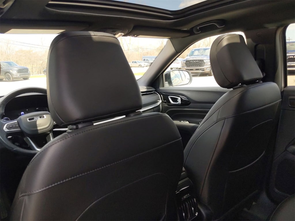 2022 Jeep Compass Limited 12