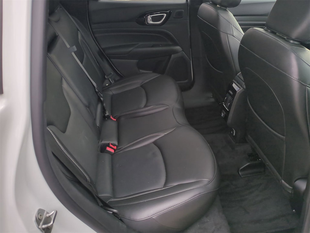 Thumbnail: 2022 Jeep Compass - 28