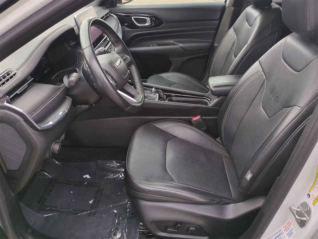 Thumbnail: 2022 Jeep Compass - 10