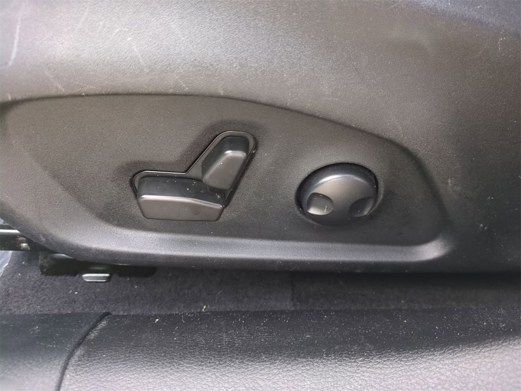 Thumbnail: 2022 Jeep Compass - 26