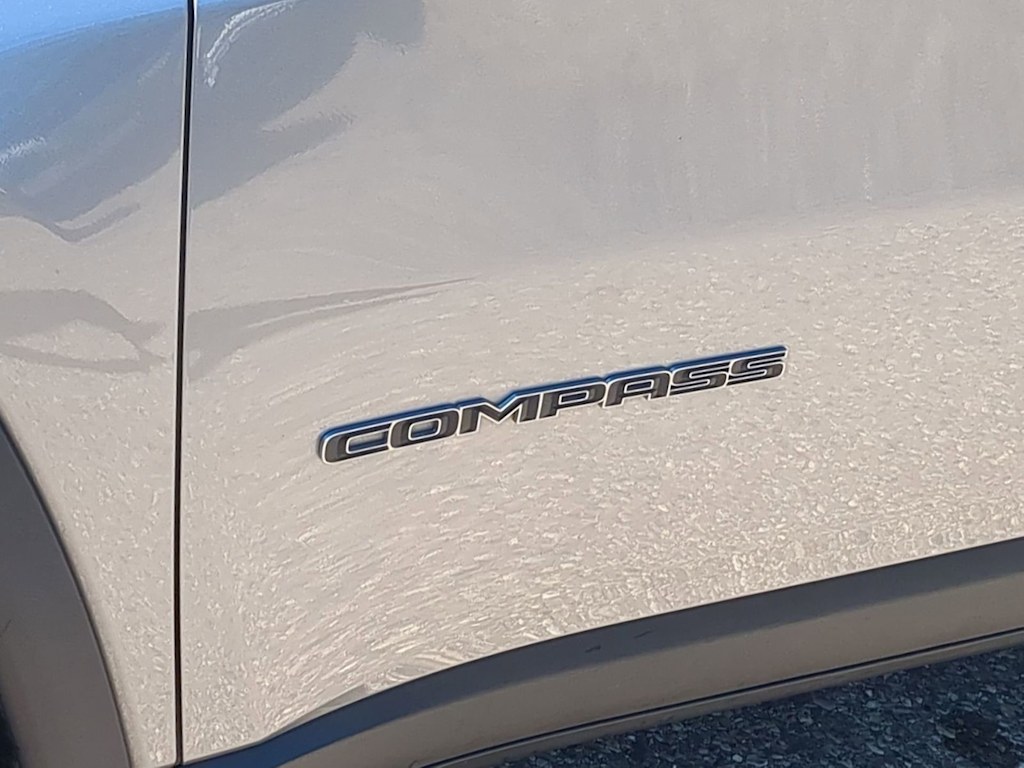 Thumbnail: 2018 Jeep Compass - 7