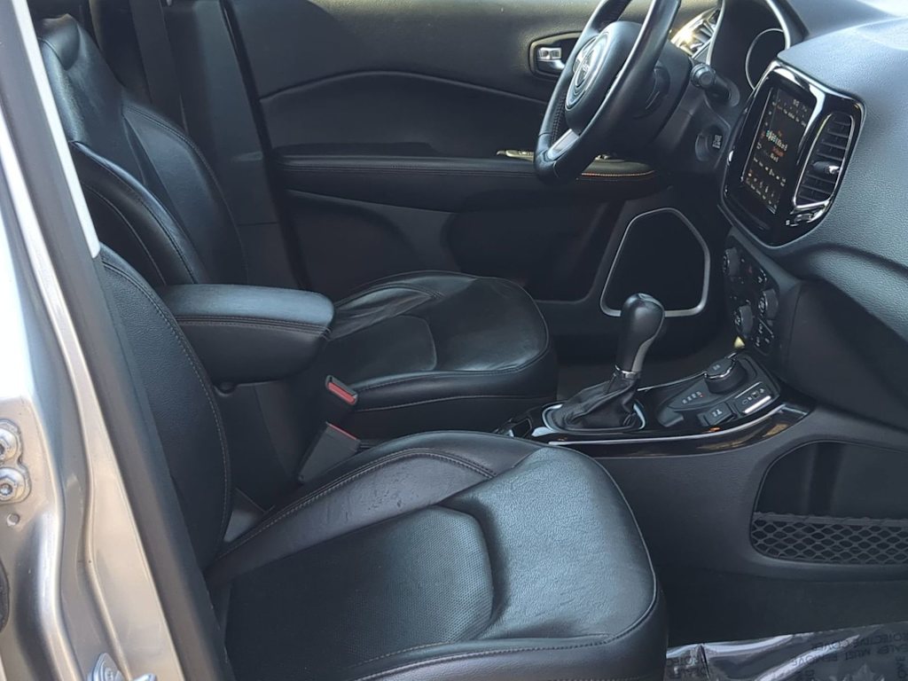 Thumbnail: 2018 Jeep Compass - 11