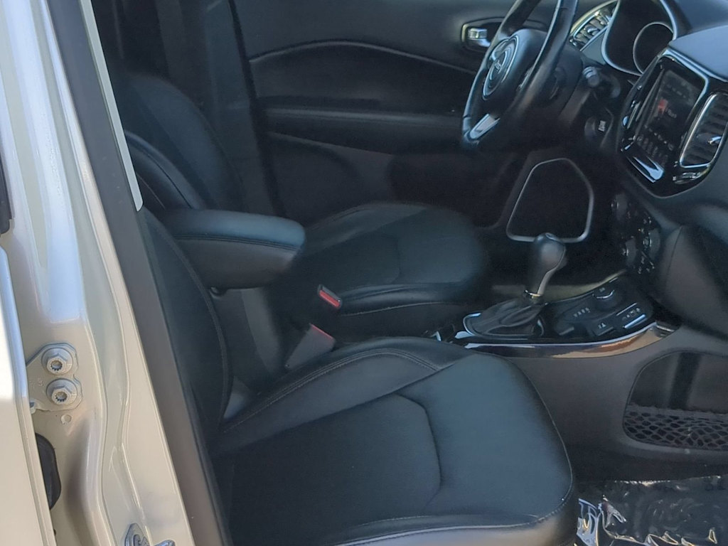 Thumbnail: 2021 Jeep Compass - 11