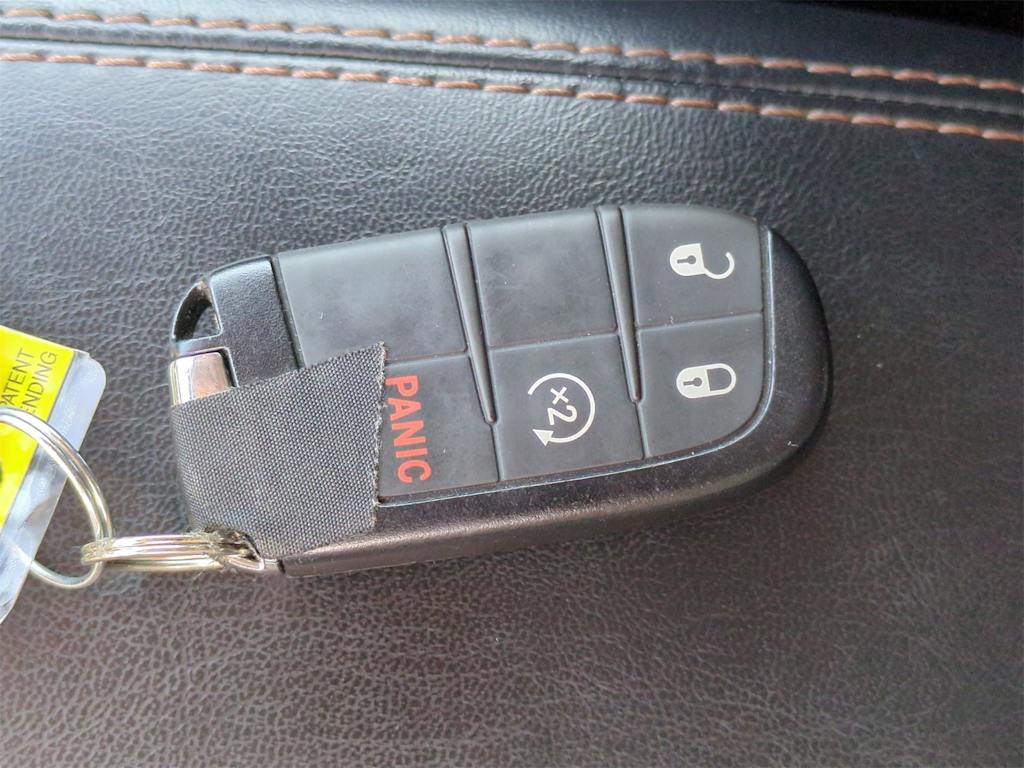 Thumbnail: 2022 Jeep Compass - 18