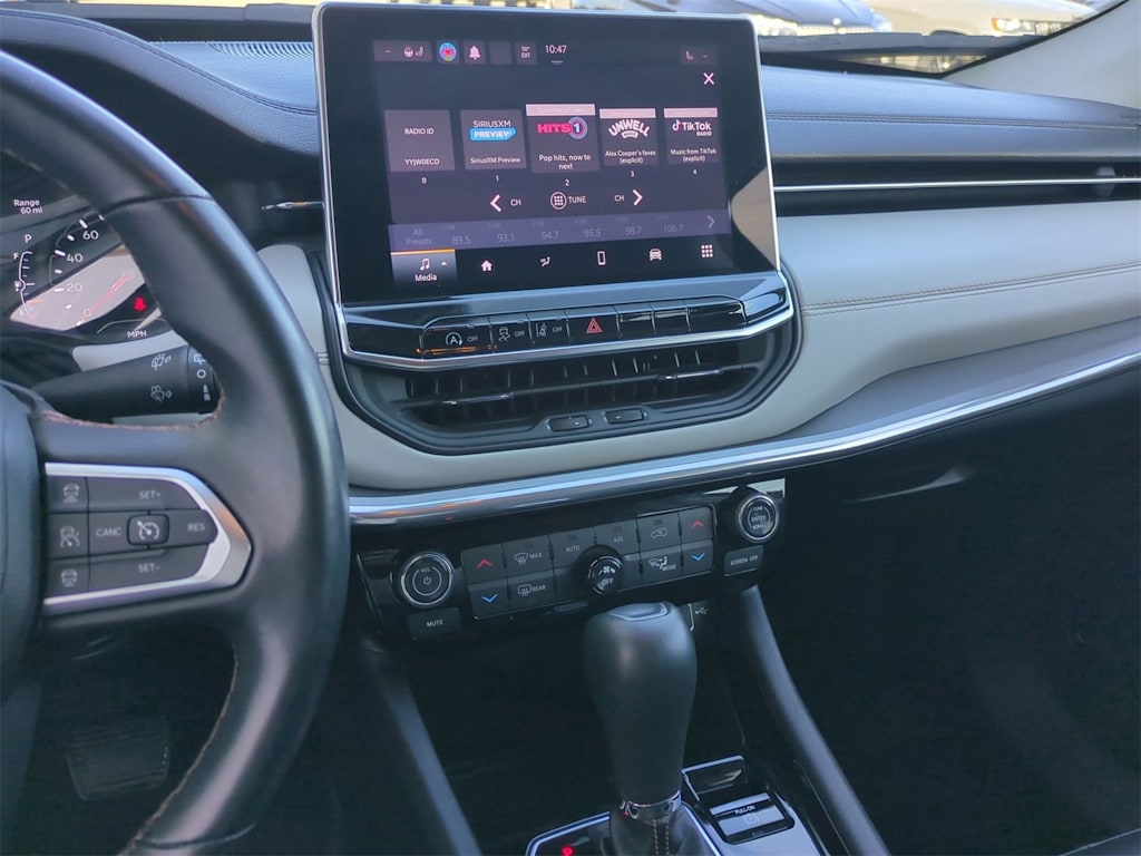 Thumbnail: 2022 Jeep Compass - 14