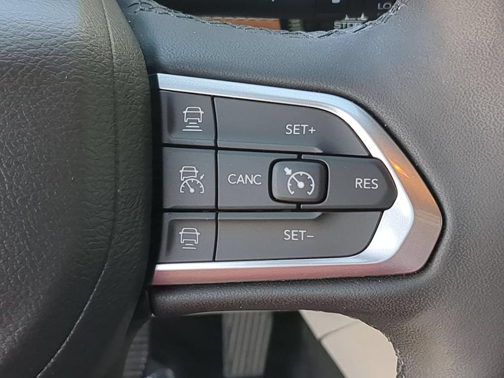Thumbnail: 2023 Jeep Compass - 28