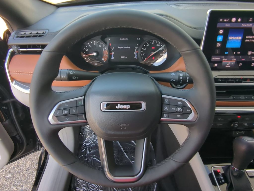 Thumbnail: 2023 Jeep Compass - 13