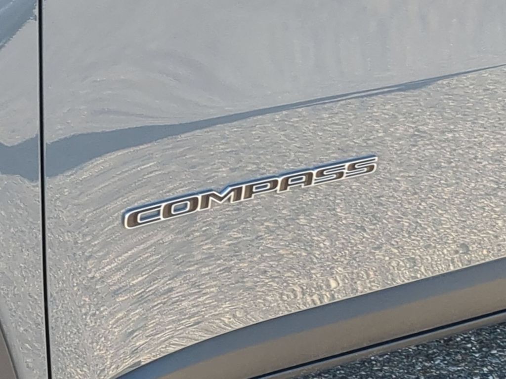 Thumbnail: 2023 Jeep Compass - 24