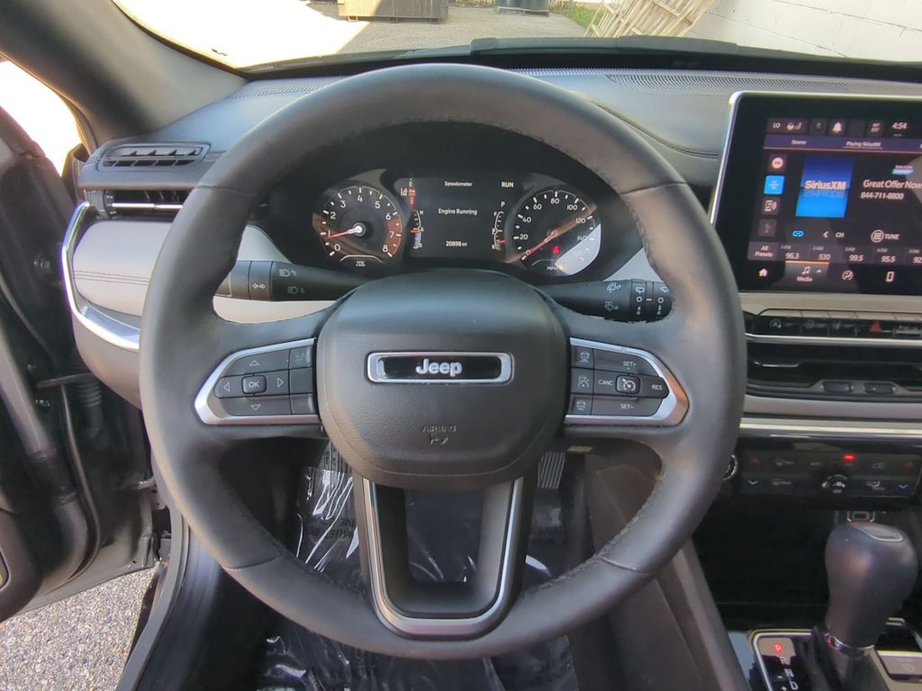 Thumbnail: 2023 Jeep Compass - 13