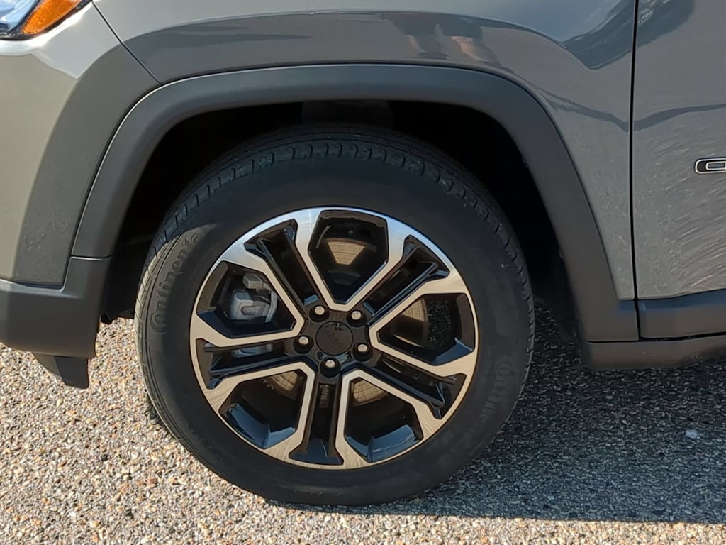 Thumbnail: 2023 Jeep Compass - 8