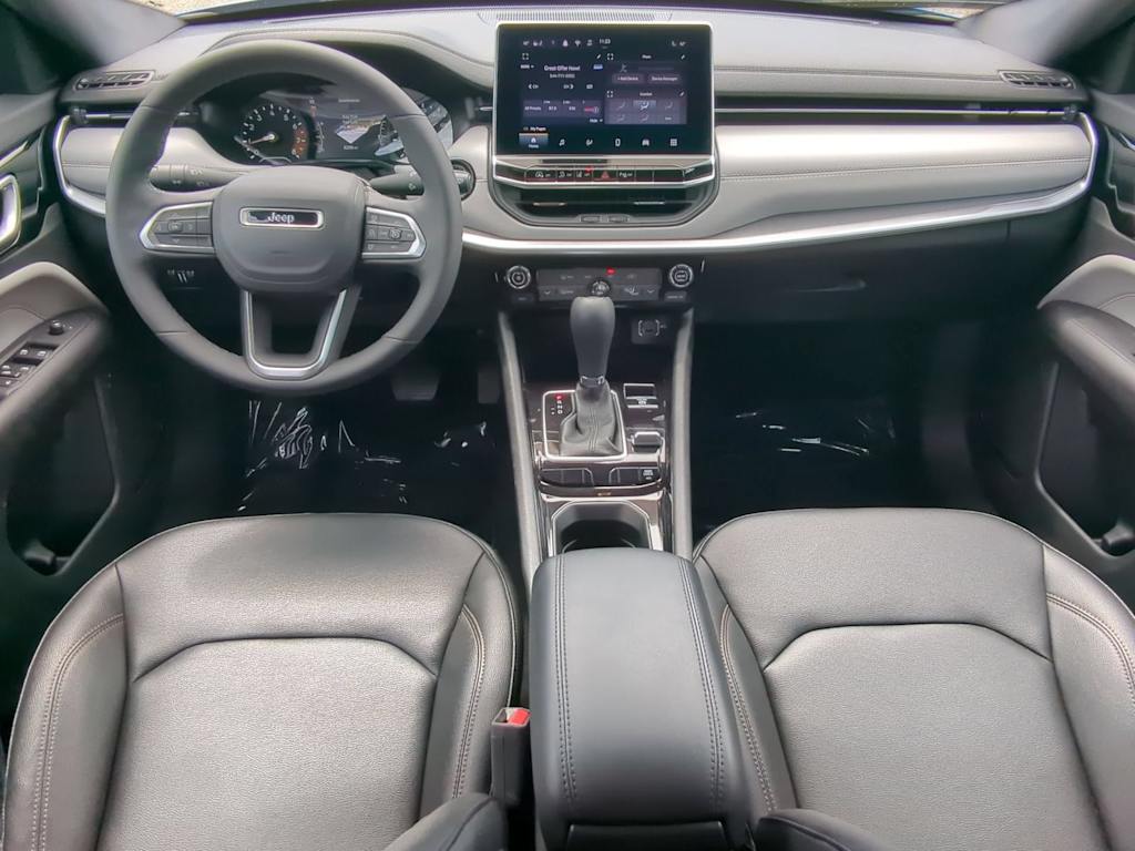Thumbnail: 2024 Jeep Compass - 9