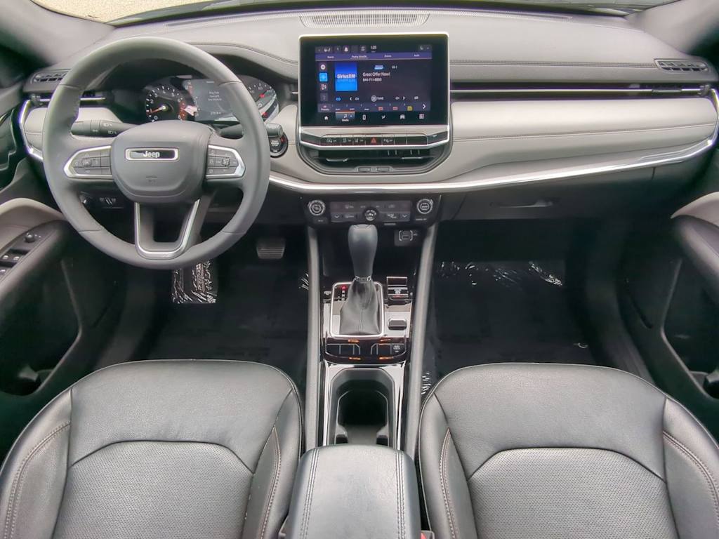 Thumbnail: 2023 Jeep Compass - 9