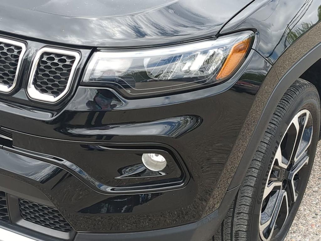 Thumbnail: 2023 Jeep Compass - 24
