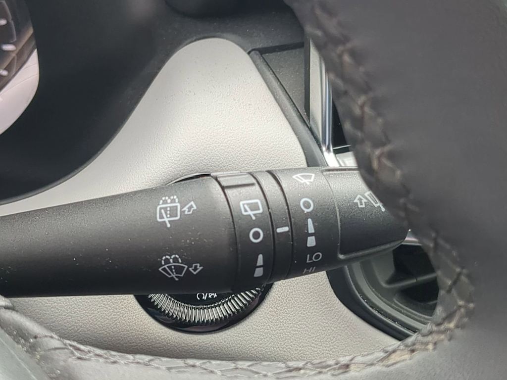 Thumbnail: 2023 Jeep Compass - 18