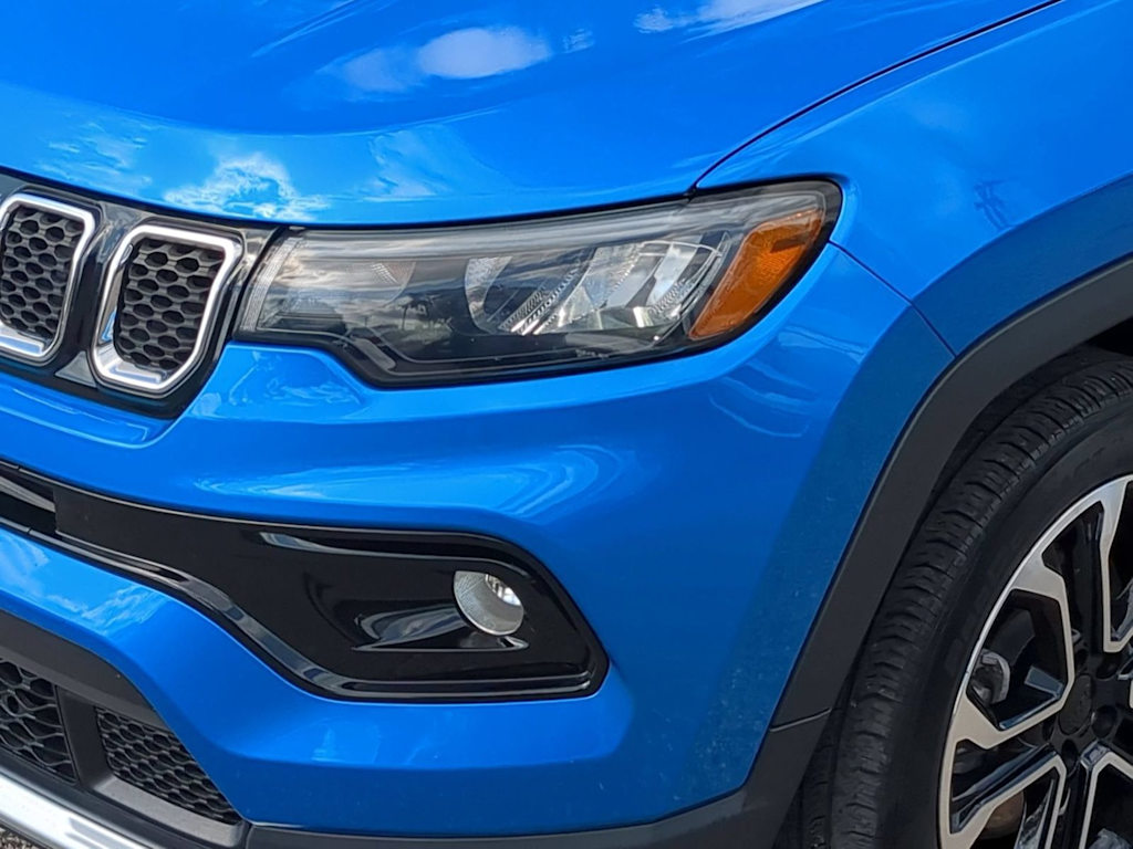 Thumbnail: 2023 Jeep Compass - 22