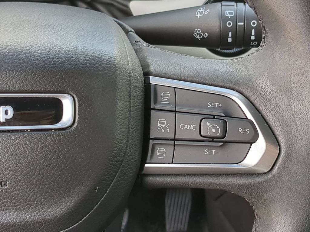 Thumbnail: 2023 Jeep Compass - 28