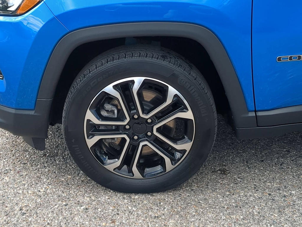 Thumbnail: 2023 Jeep Compass - 8