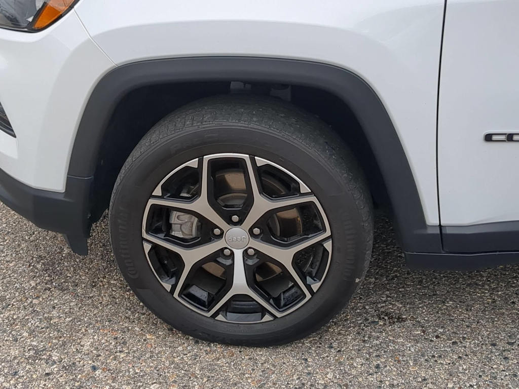 Thumbnail: 2022 Jeep Compass - 8