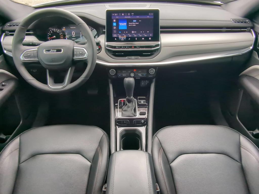 Thumbnail: 2022 Jeep Compass - 9