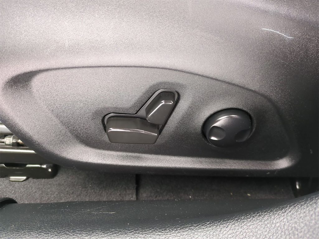 Thumbnail: 2022 Jeep Compass - 25