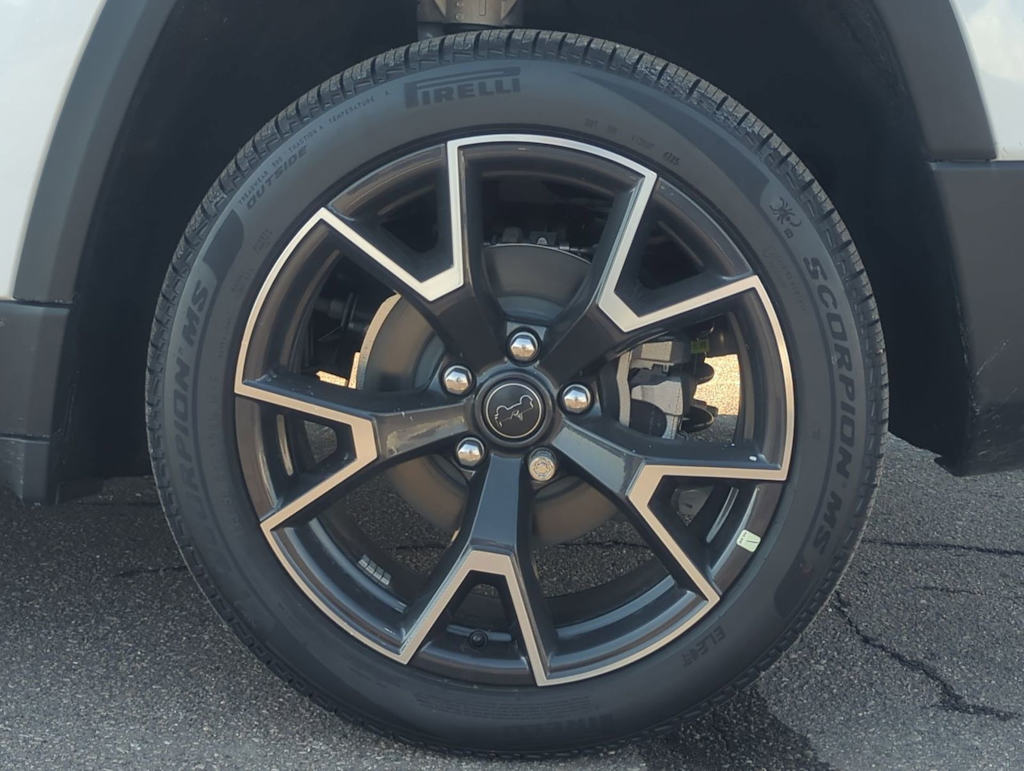 Thumbnail: 2026 Jeep Cherokee - 8