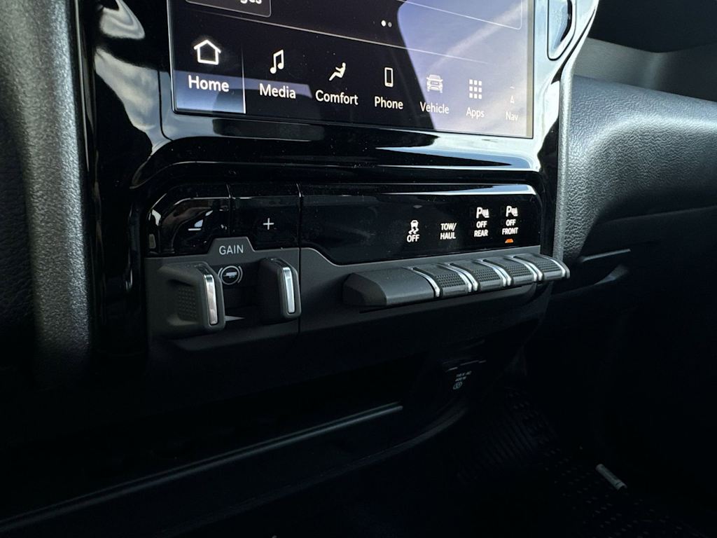 Thumbnail: 2026 RAM 2500 - 26