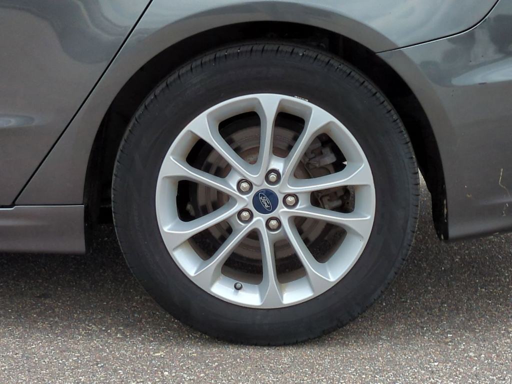Thumbnail: 2020 Ford Fusion - 8