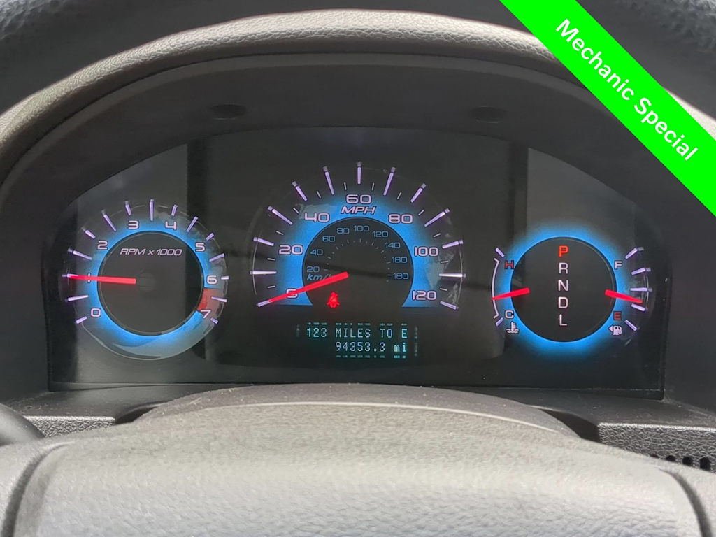 Thumbnail: 2011 Ford Fusion - 16