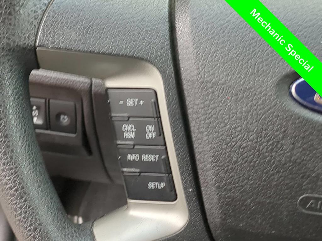 Thumbnail: 2011 Ford Fusion - 28